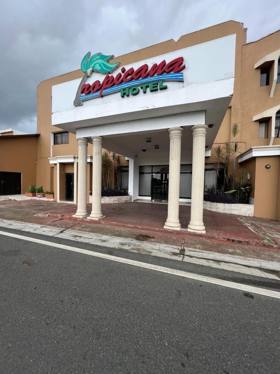 Hotel Tropicana Santo Domingo La Viva Buitenkant foto